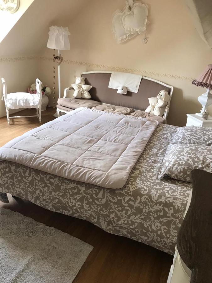 Les Chambres De Paule Thieulloy-l'Abbaye Ngoại thất bức ảnh